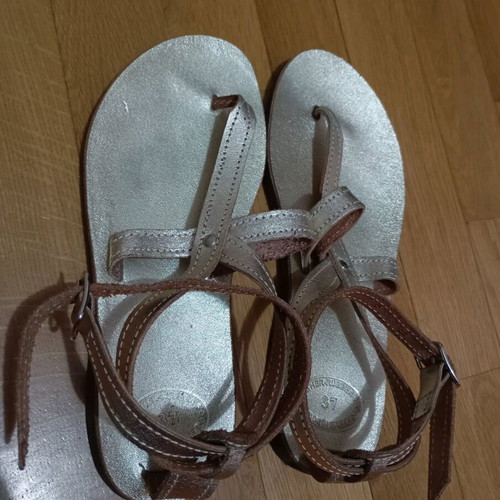 Golden sandals like new, leather, size 37