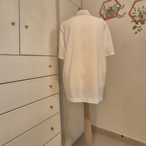 Short-sleeve white jacket like new, size M