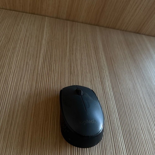 Logitech wireless mouse black like new