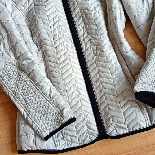 Junge jacket like new