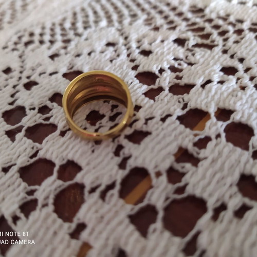 Cavaliere ring like new, openable, gold-colored steel