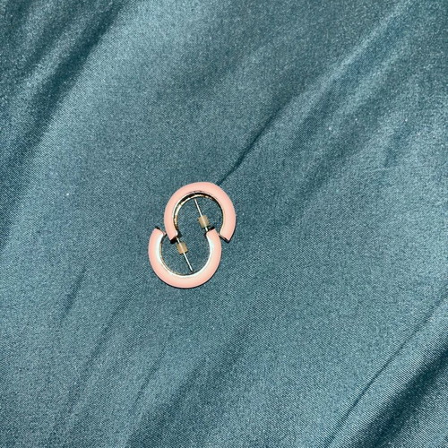 Earrings pink hoops like new