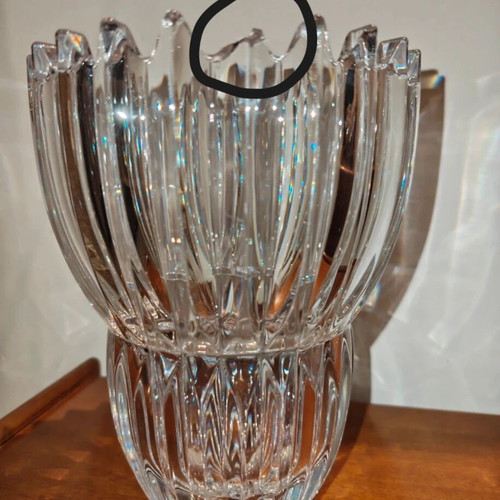 Vintage Mikasa Ice Palace Crystal Vase like new