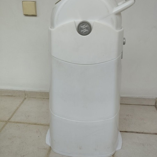 Diaper Champ medium large diaper disposal bin used, 50 pcs