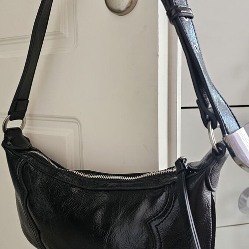 MNG shoulder bag like new, black