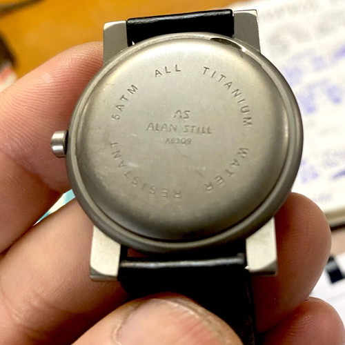 Titanium watch like new, black, 38mm with battery