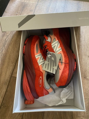 New Balance 990 sneakers size 36, new, red, natural suede