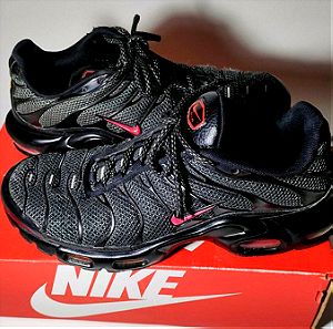 Nike air max plus tn black/red