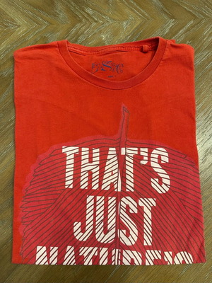 Levi's T-shirt red like new, size L