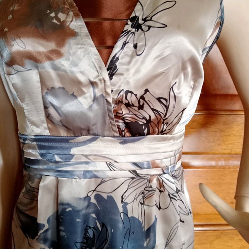 Raxevsky satin dress multicolor like new, size M