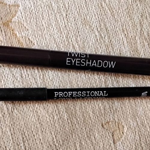 Korres eye pencil and eyeshadow pencil set used, black and golden bronze