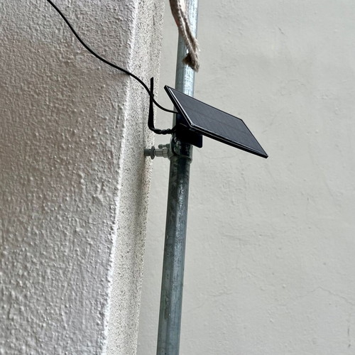Solar LED Floodlight with Remote Control and Motion Sensor, New