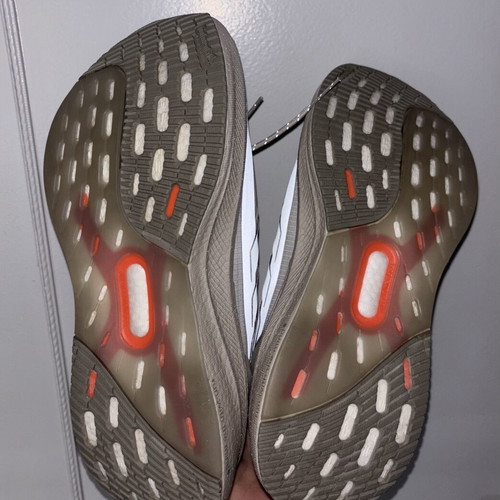 Adidas Ultraboost 5 size 40 like new, grey beige sneakers