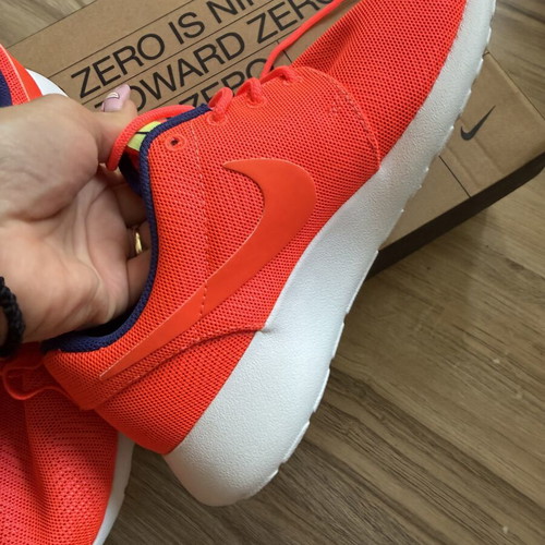 Nike Roshe Run sneakers new, size 38.5, multicolor