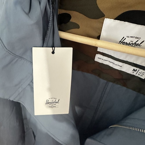 Herschel Supply Co. Waterproof Jacket size M, blue mirage, new