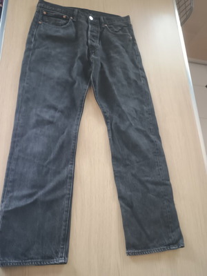 Levi's τζιν μεταχειρισμένα, μέγεθος Μ, μέση 80 εκ