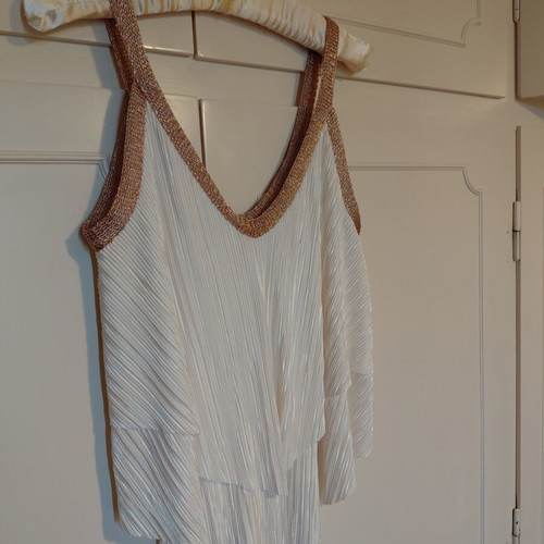 BSB top ecru with gold details, new, size XL