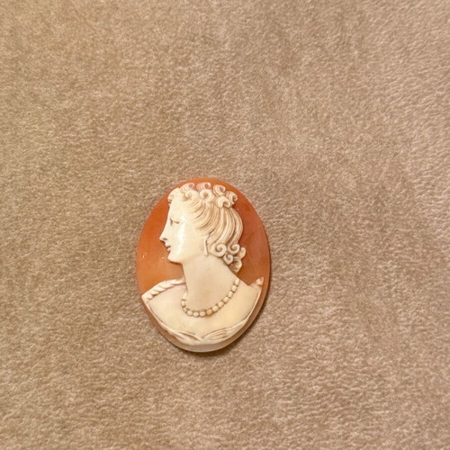 Old cameo with fantastic handwork like new