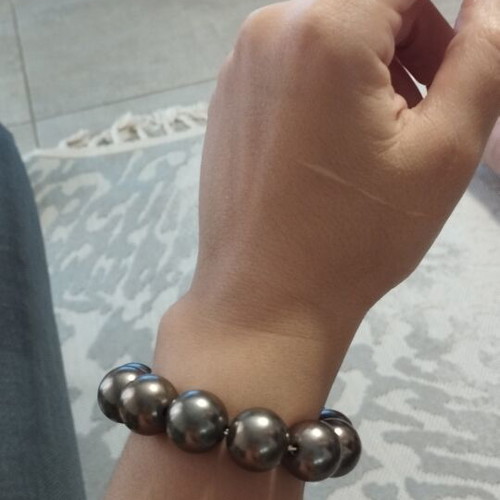 Elastic bracelet with large beads in anthracite metallic gray, like new