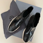 Hogan Chelsea brogue boots used, black with white chunky sole, size 37.5