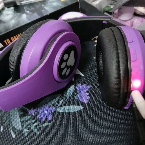 Purple headphones like new with wired and Bluetooth connection