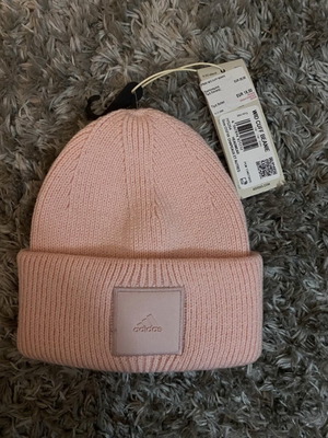 Adidas beanie new