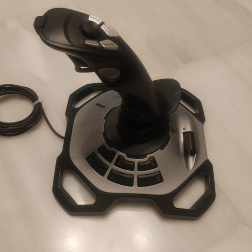 Joystick Logitech Extreme 3D Pro like new