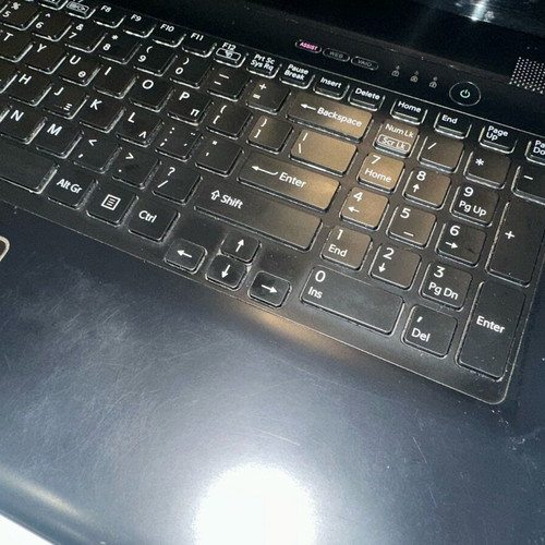 Sony Vaio 17.3 Laptop like new with Intel Core i7, 8GB RAM, 500GB SSD