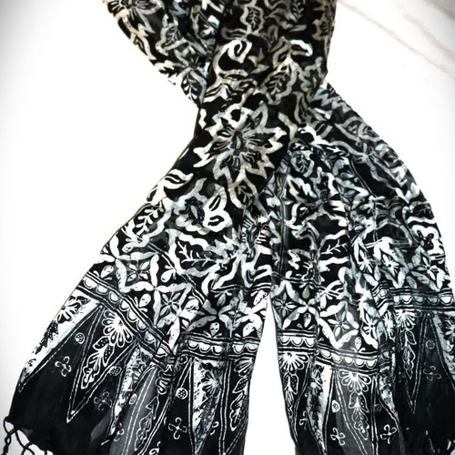 Siam Silk Batik Scarf black and white, new