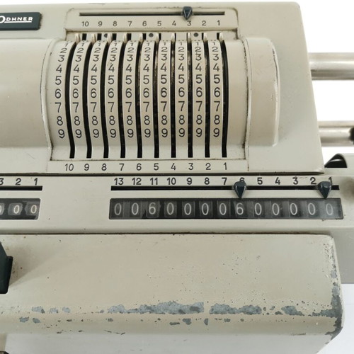 Original Odhner calculator used, functional