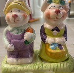 Decorative items like new, all together