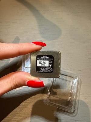 Makeup Forever eyeshadow like new, blue glitter
