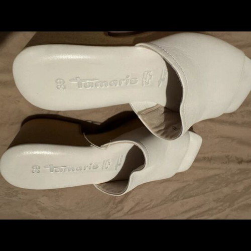 Tamaris heeled slippers size 39, new, white