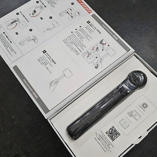 Insta360 Gimbal sealed, new