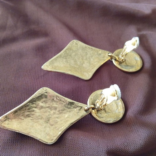 Gold-plated earrings with clips and pearls like new, beige and yellow