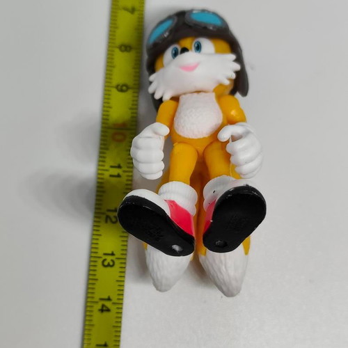 Tails Sonic the Hedgehog collectible figure like new, aviator style