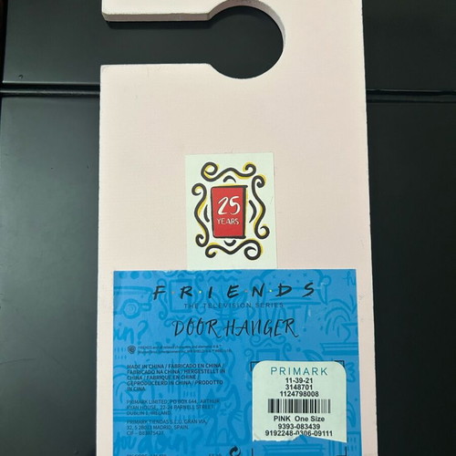 Door hanger like new, Friends theme, pink color