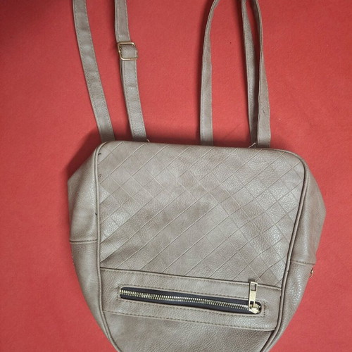 Back pack leather new, beige backpack