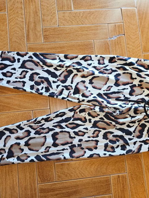 Pinko sweatpants new, wool leopard print multicolor
