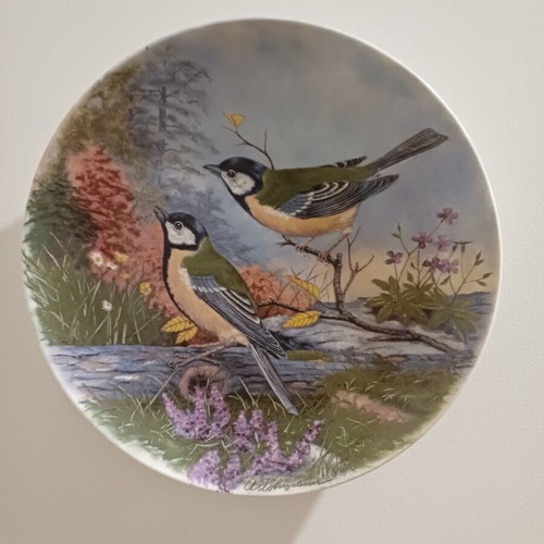 Kaiser Porcelain Plate Heimische Singvögel used, decorative wall hanging