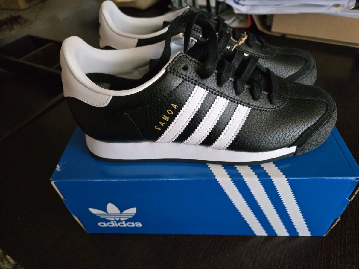 ЗА МНОГО МАЛКО! ADIDAS SAMOA ORIGINAL 40… - € 40,00 - Vendora.bg