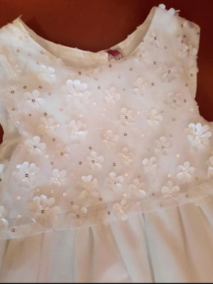Dress for 2-year-old girl new, white with embroidered flowers
