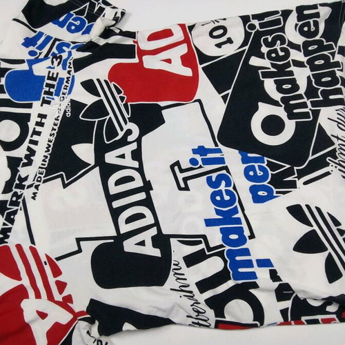 Adidas / T-Shirt / M