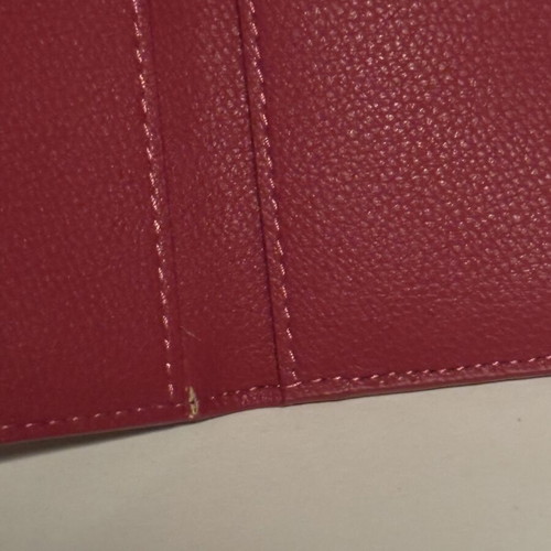 Guess women's wallet with keychain, burgundy quilted design