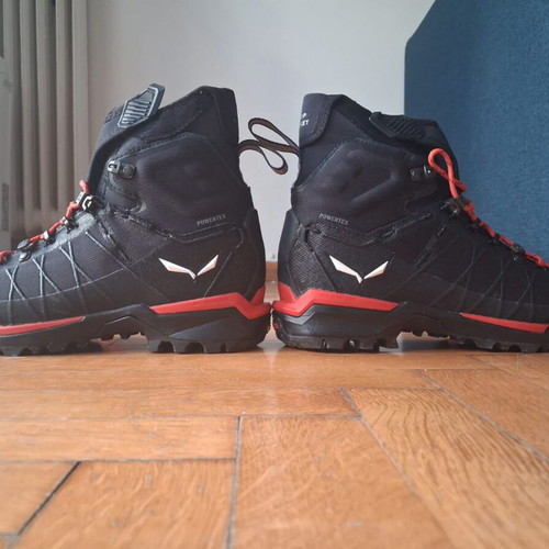 Salewa Ortlen's Light Mid Power Text Mountaineering Boots new, women's size 38.5