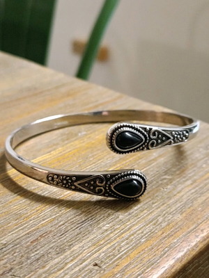 Vintage women's adjustable embossed steel bracelet new