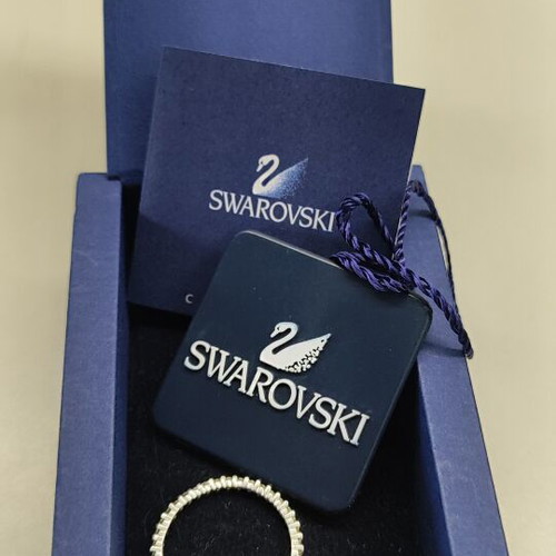 Swarovski ring new 925 silver plated with bright zircons