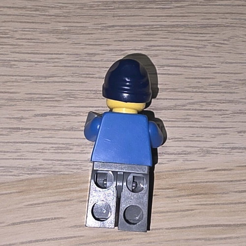 LEGO CMF minifigure Series 5 Snowboarder Guy used