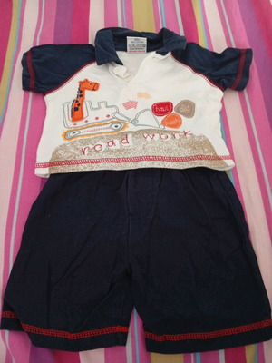 Short-sleeve t-shirt and shorts set for 3-6 months