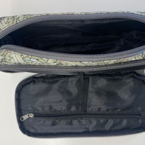 Lady Desidia Barrel Pencil Case like new